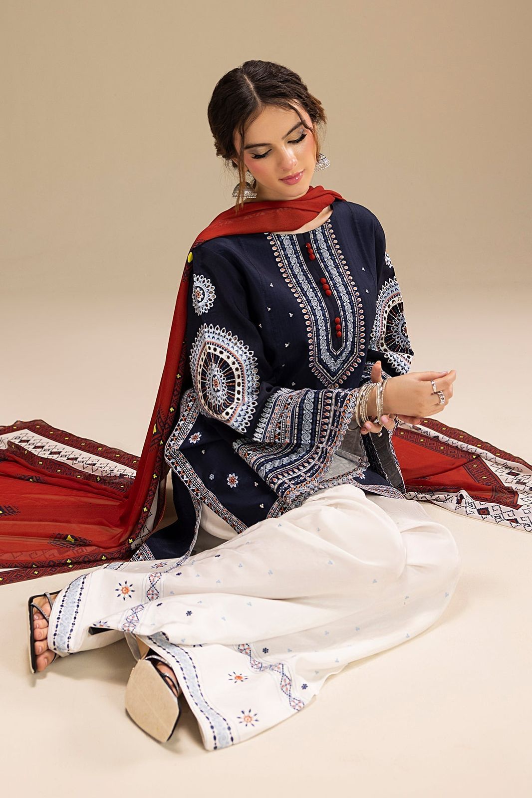 Jazmine - 3PC (Unstitched) Heavy Embroidered Lawn Suit.